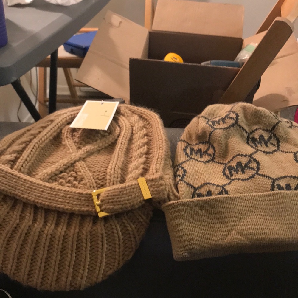 Michael Kors Hats (2)